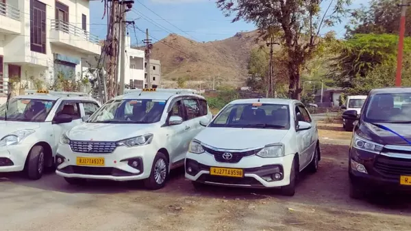Why More People Prefer to Book a Cab in Udaipur Instead of Switching Rides