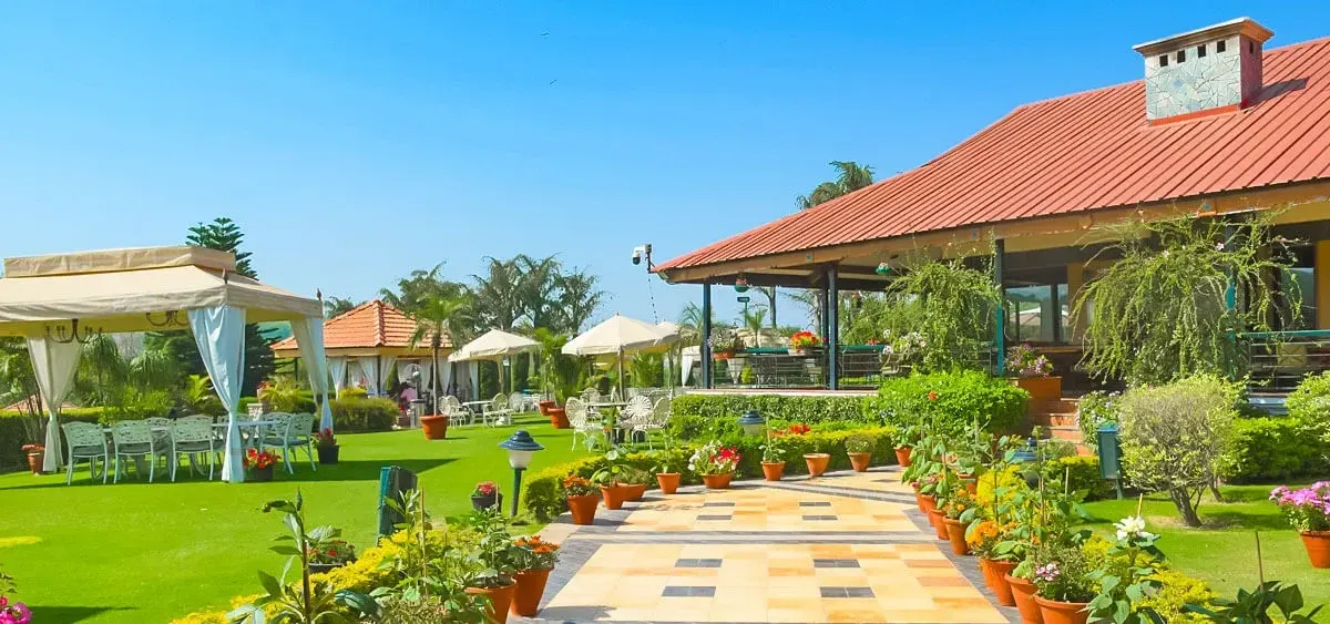 The Forest Hills Resort: Private Pool & Luxury Stay at Best Resort in Udaipur Rajasthan
